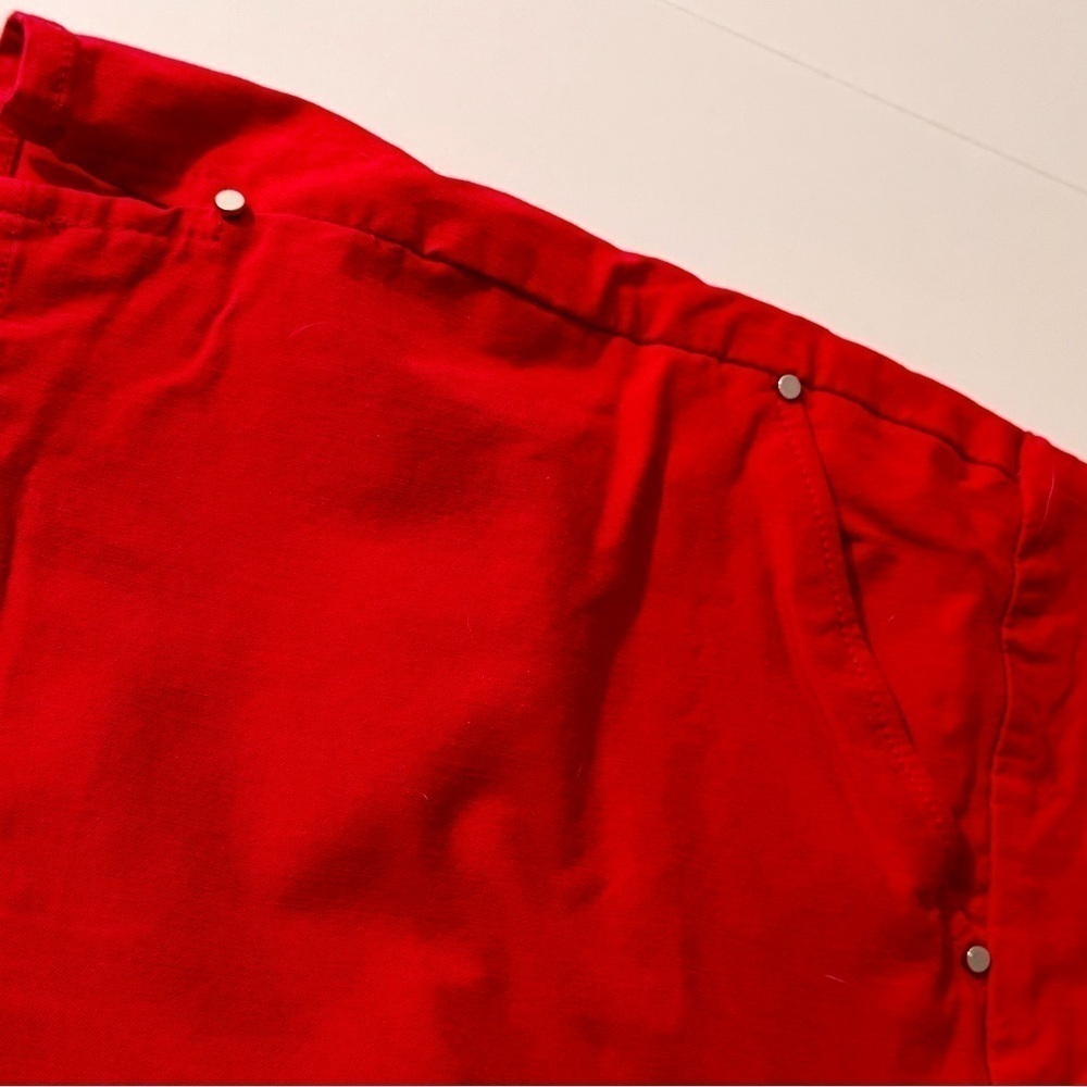 INC Red 4” Shorts Sz 8 - Picture 2 of 4